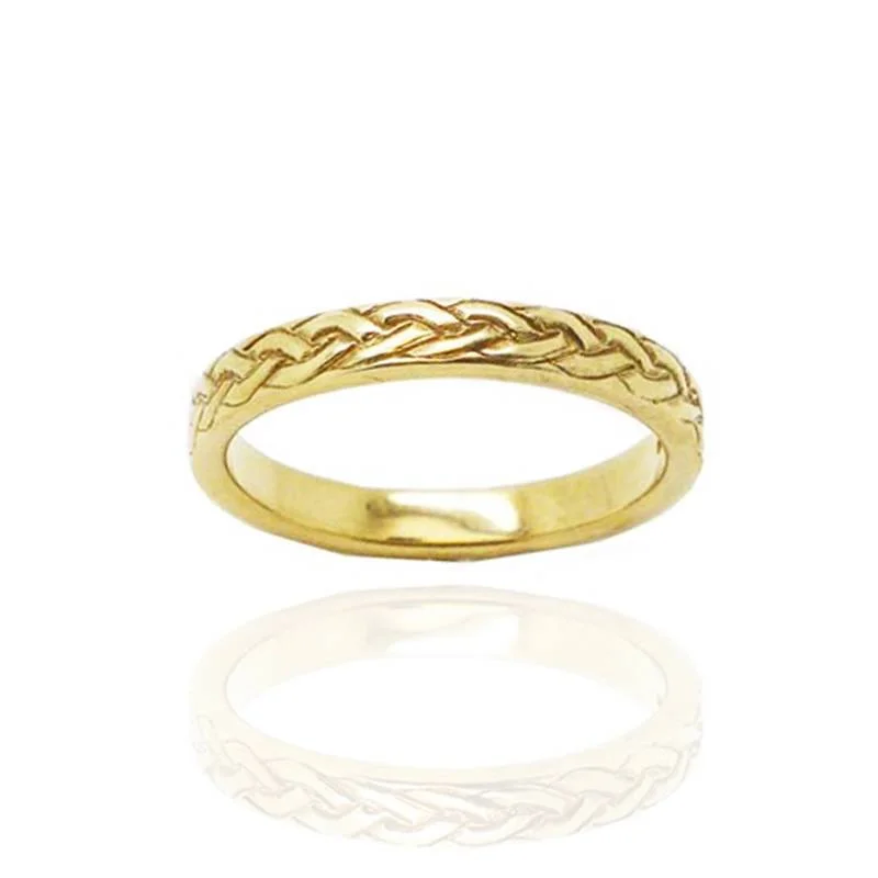 Elegant Sapphire Ring-Celtic Pleat Pattern Ring in Gold