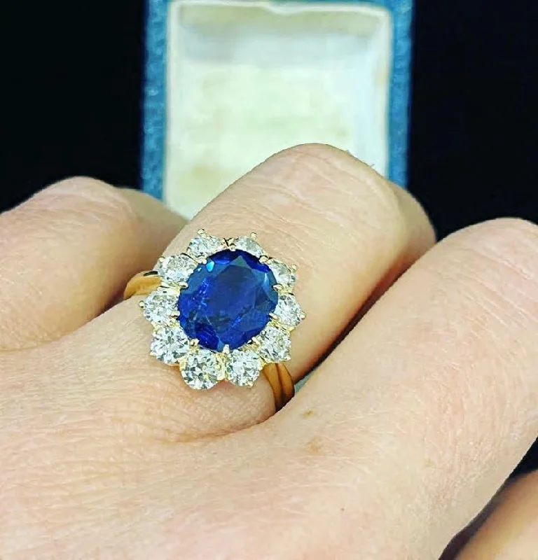 Engagement Ring with Sapphire-Ceylon Sapphire and Diamond Oval Cluster Ring