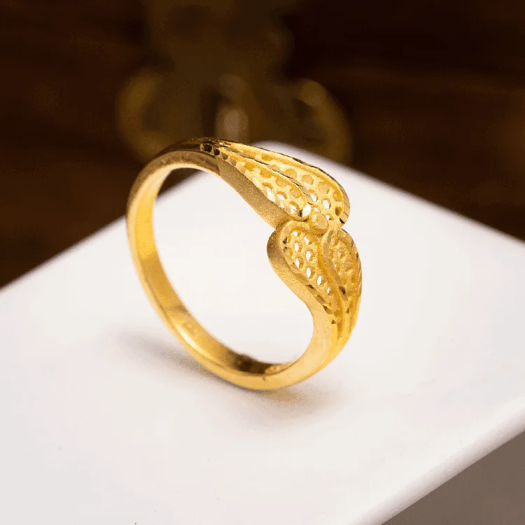 Large Gold Ring-Golden Ring PGR56-021