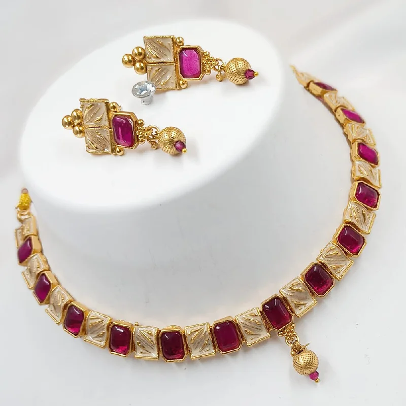 Fashionable Choker Necklace-Padmawati Bangles Gold Plated Kundan Stone And Meenakari Choker Necklace Set