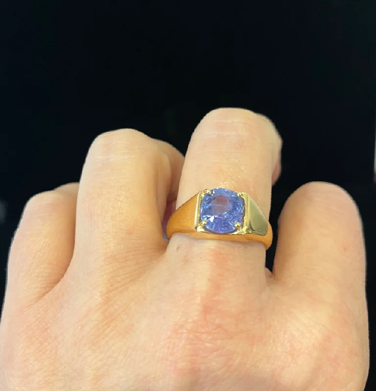 Large Statement Gold Ring-Mens 4.60ct Colour Change Ceylon Sapphire Ring