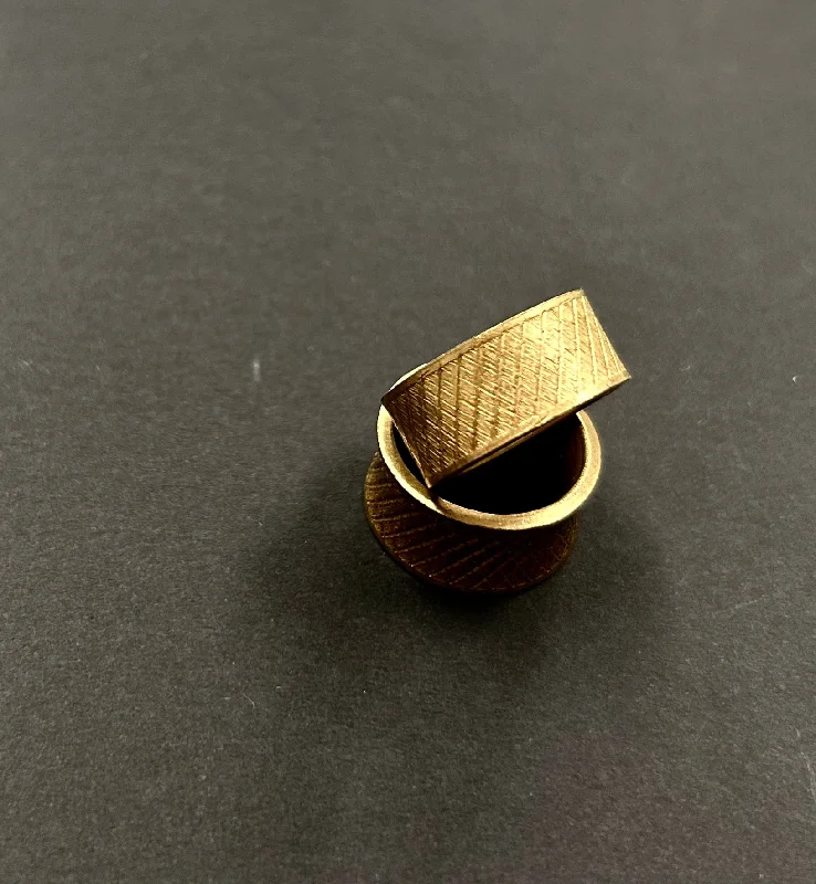 Classic White Gold Ring-Brass textured ring