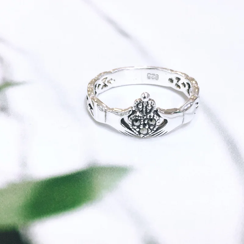 Vintage Silver Ring-Sterling Silver Claddagh with Knotwork and Marcasite