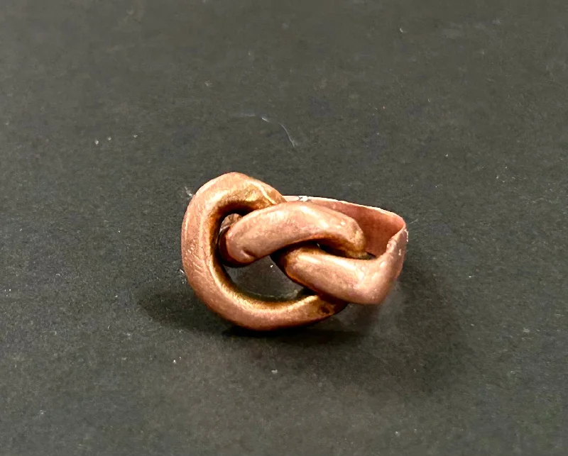 Handmade Promise Ring-Big copper knot ring